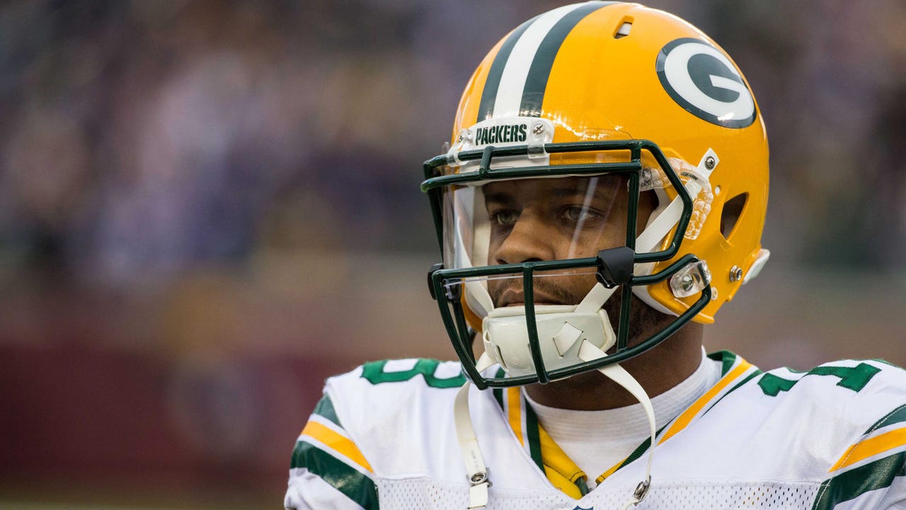 Amid first 1,000-yard season, Cobb says no Packers contract talks going on